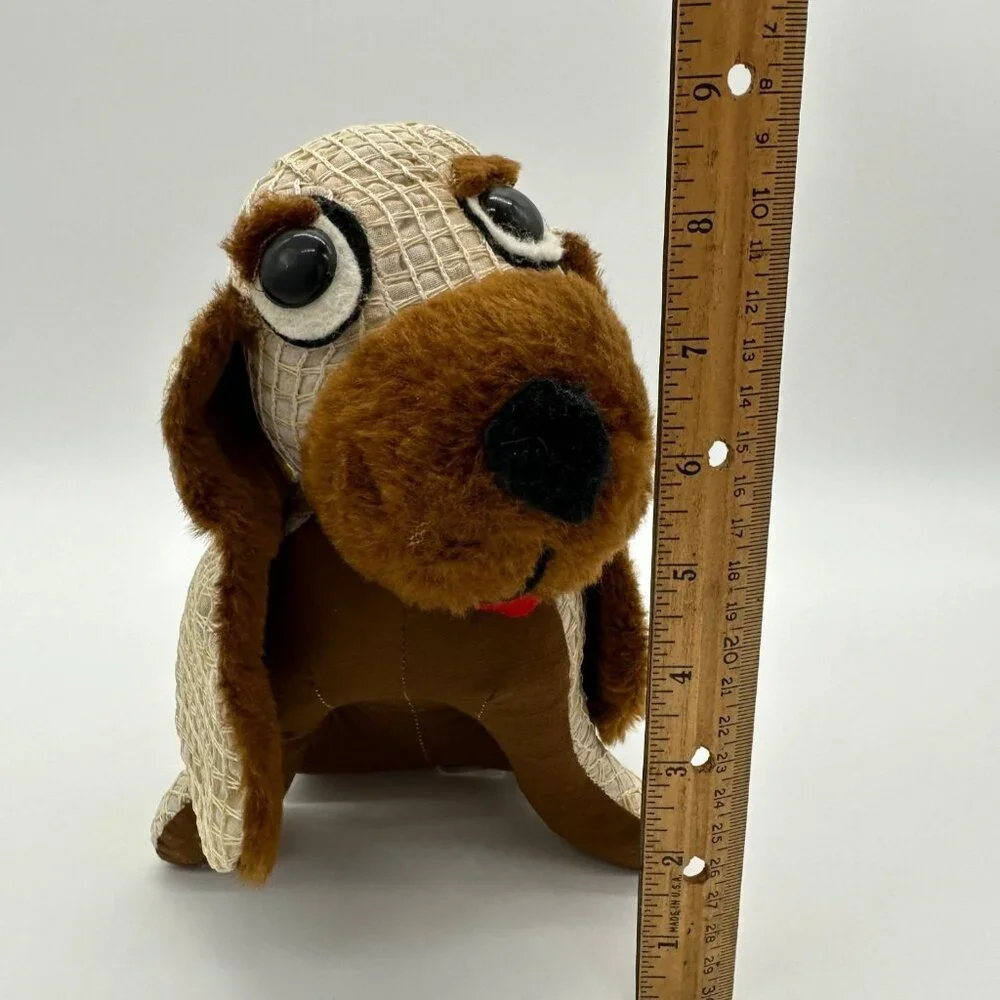 Vintage Hound Dog Stuffed Animal Plush 1983 Latch and Hug Huggables Puppy Kitsch - Picture 9 of 10